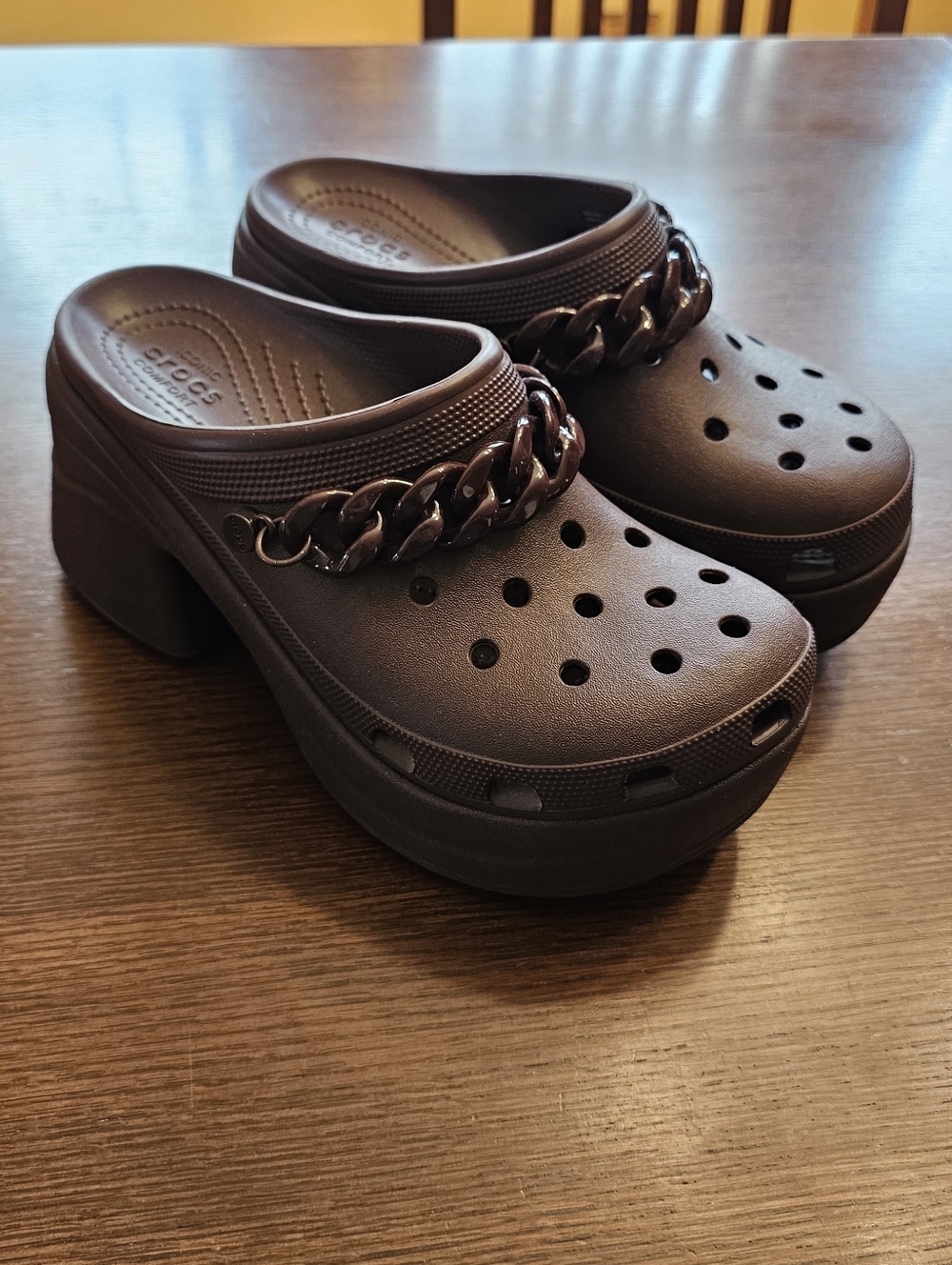 Crocs Siren Chain Heels Dark Cherry Size 10